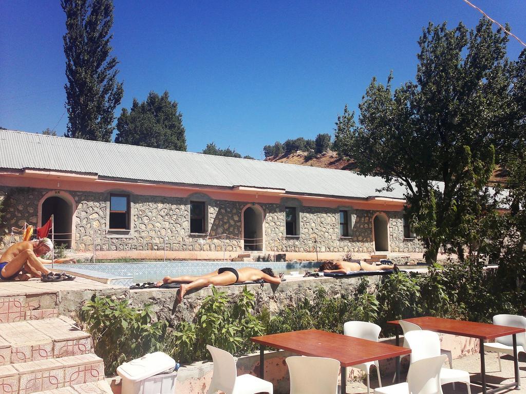 Nemrut Kervansaray Hotel Karadut  Exterior photo